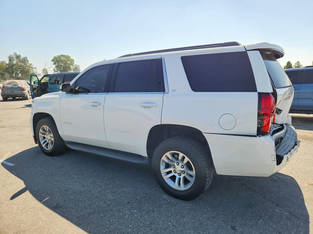 2020 Chevrolet Tahoe C1500 Lt - zdjęcie 2