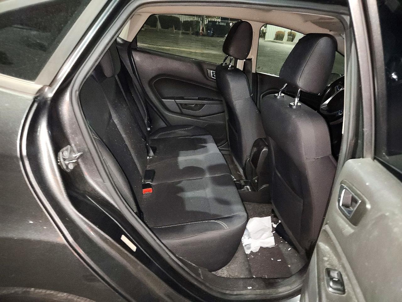 2016 Ford Fiesta Se - zdjęcie 11