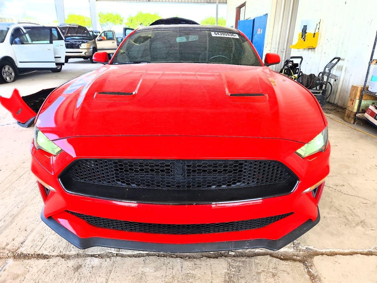 2019 Ford Mustang - zdjęcie 5