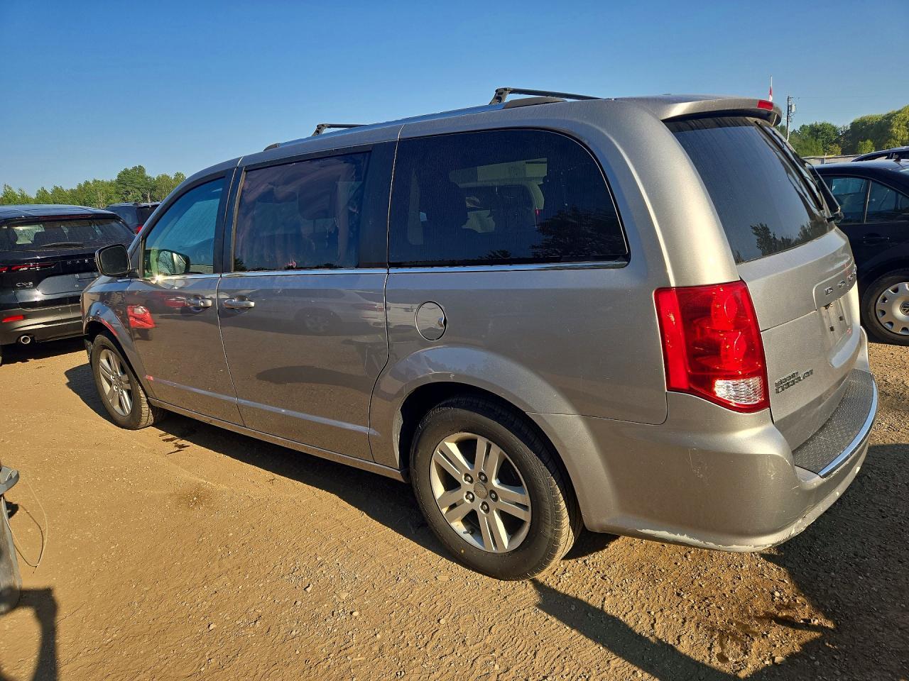 2018 Dodge Grand Caravan Crew - zdjęcie 2