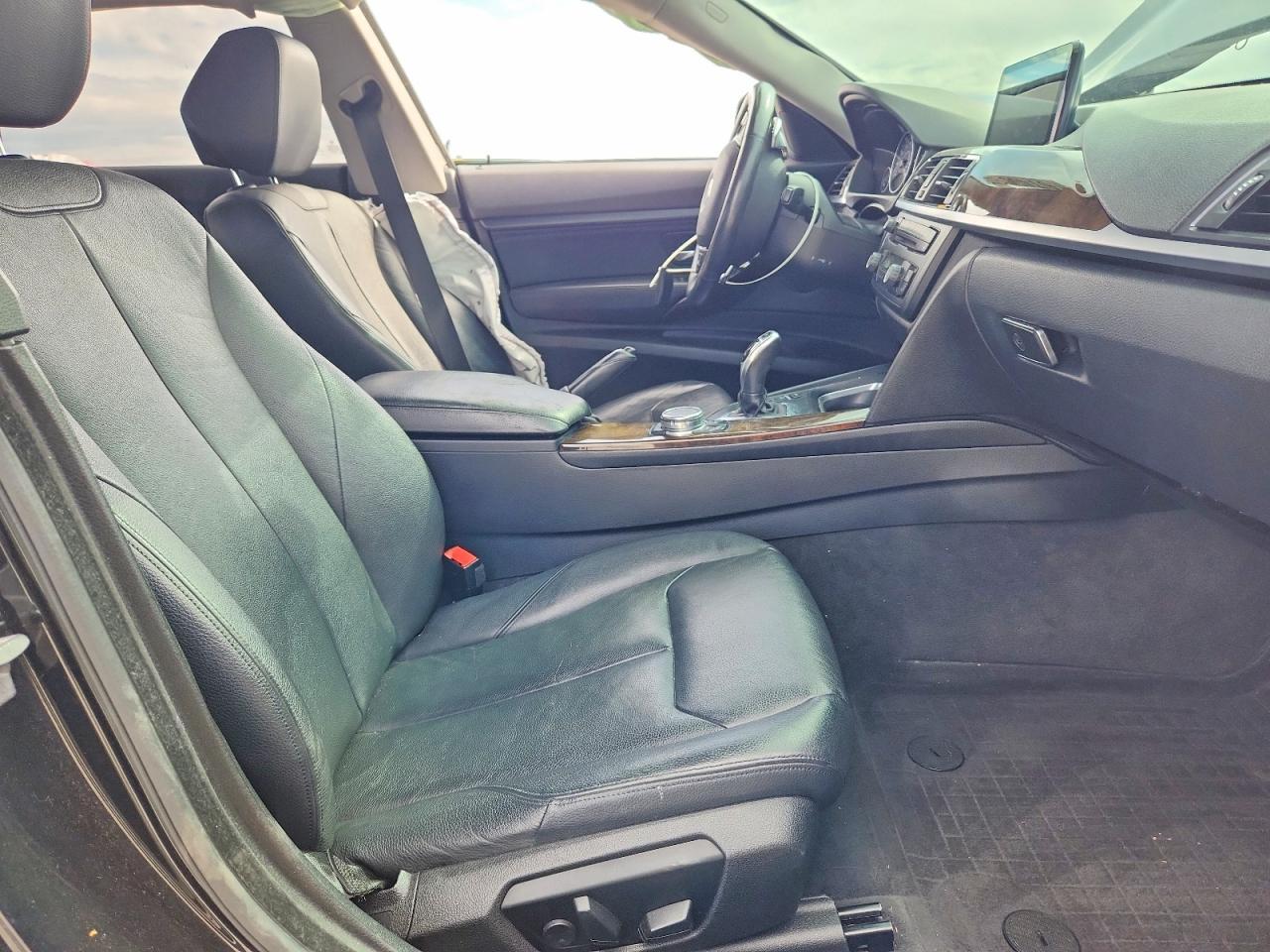 2015 BMW Seria 3 328i - zdjęcie 7