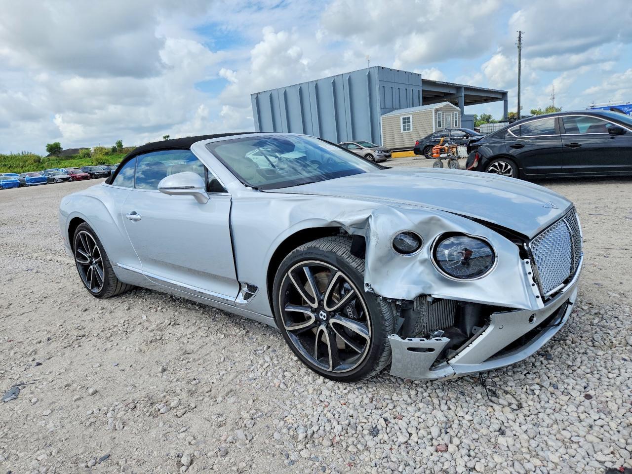 2021 Bentley Continental Gt - zdjęcie 4