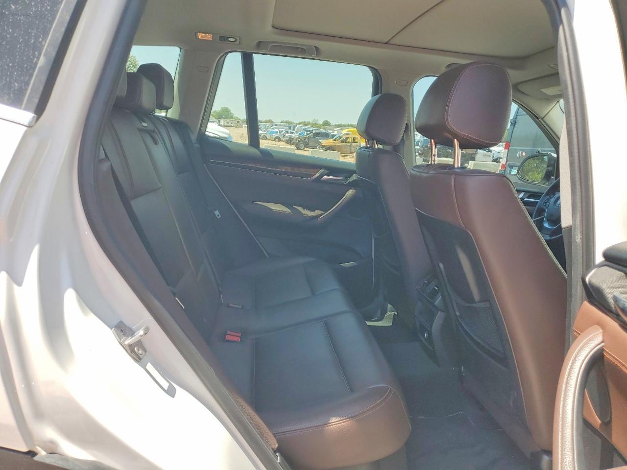 2016 BMW X3 xDrive28D - zdjęcie 11