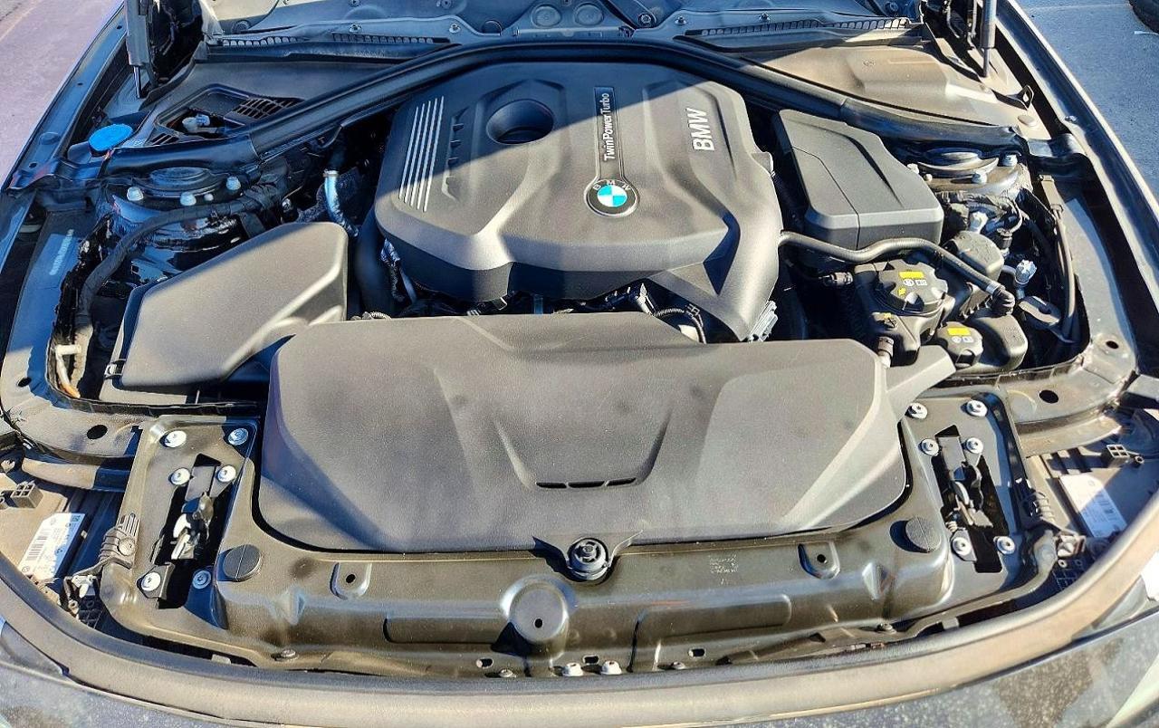 2018 BMW Seria 3 330i - zdjęcie 11