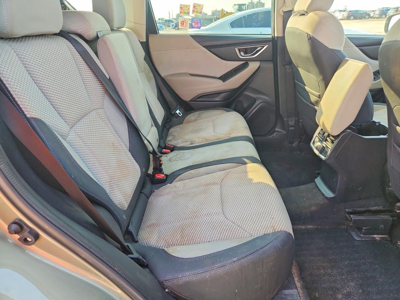 2021 Subaru Forester Premium - zdjęcie 10