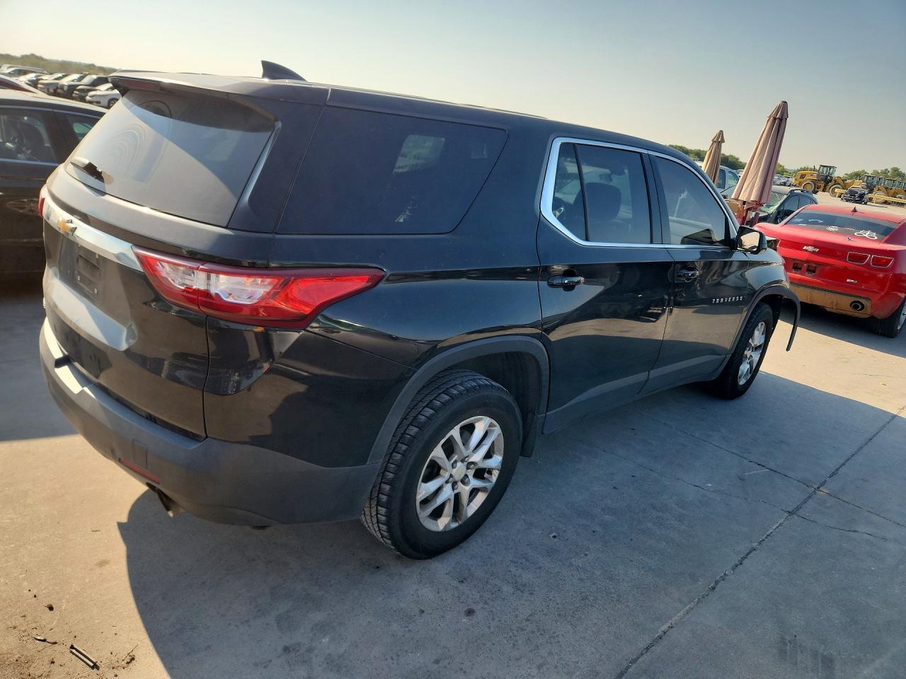2019 Chevrolet Traverse Ls - zdjęcie 3