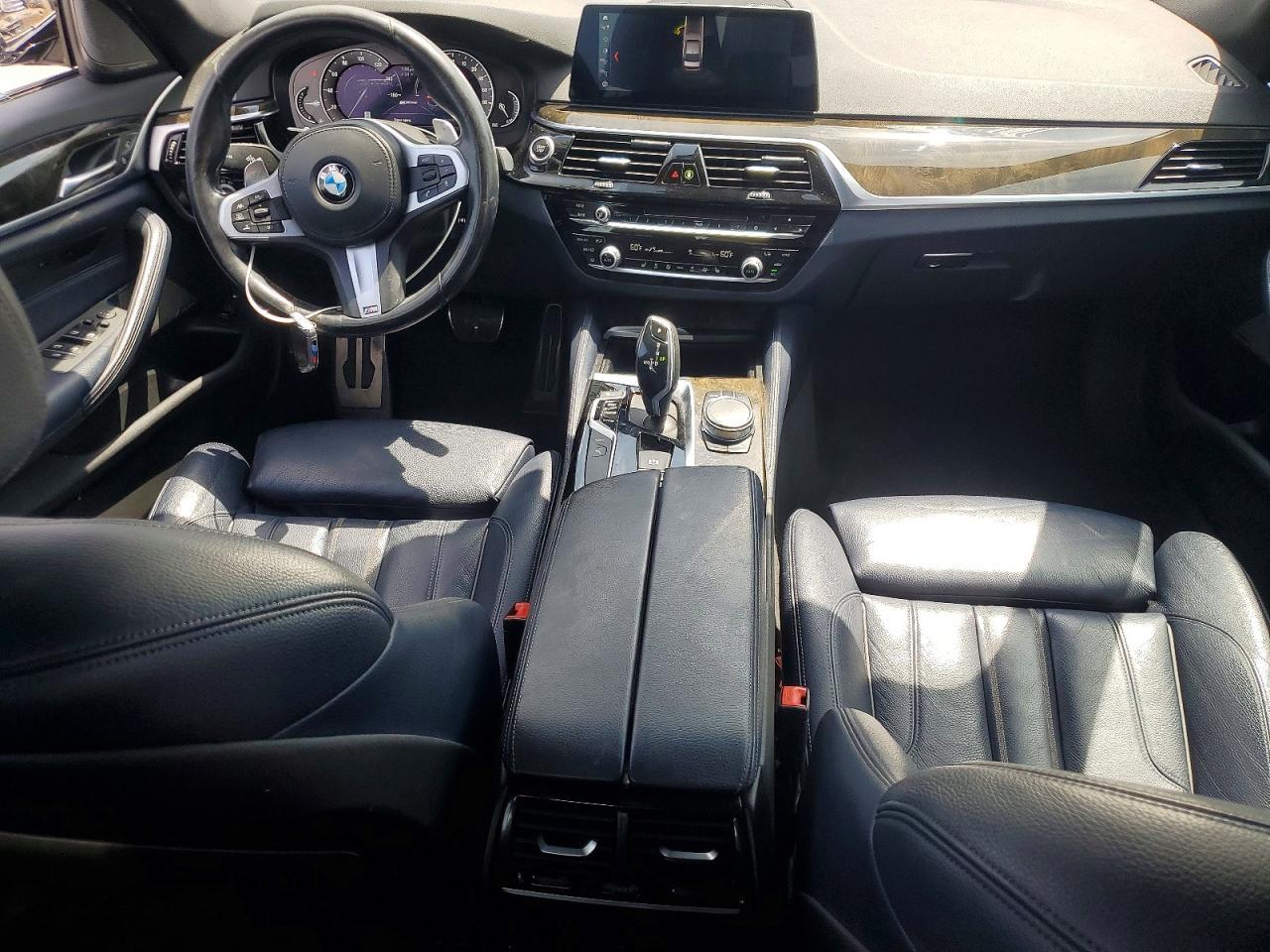2019 BMW 530E - zdjęcie 8