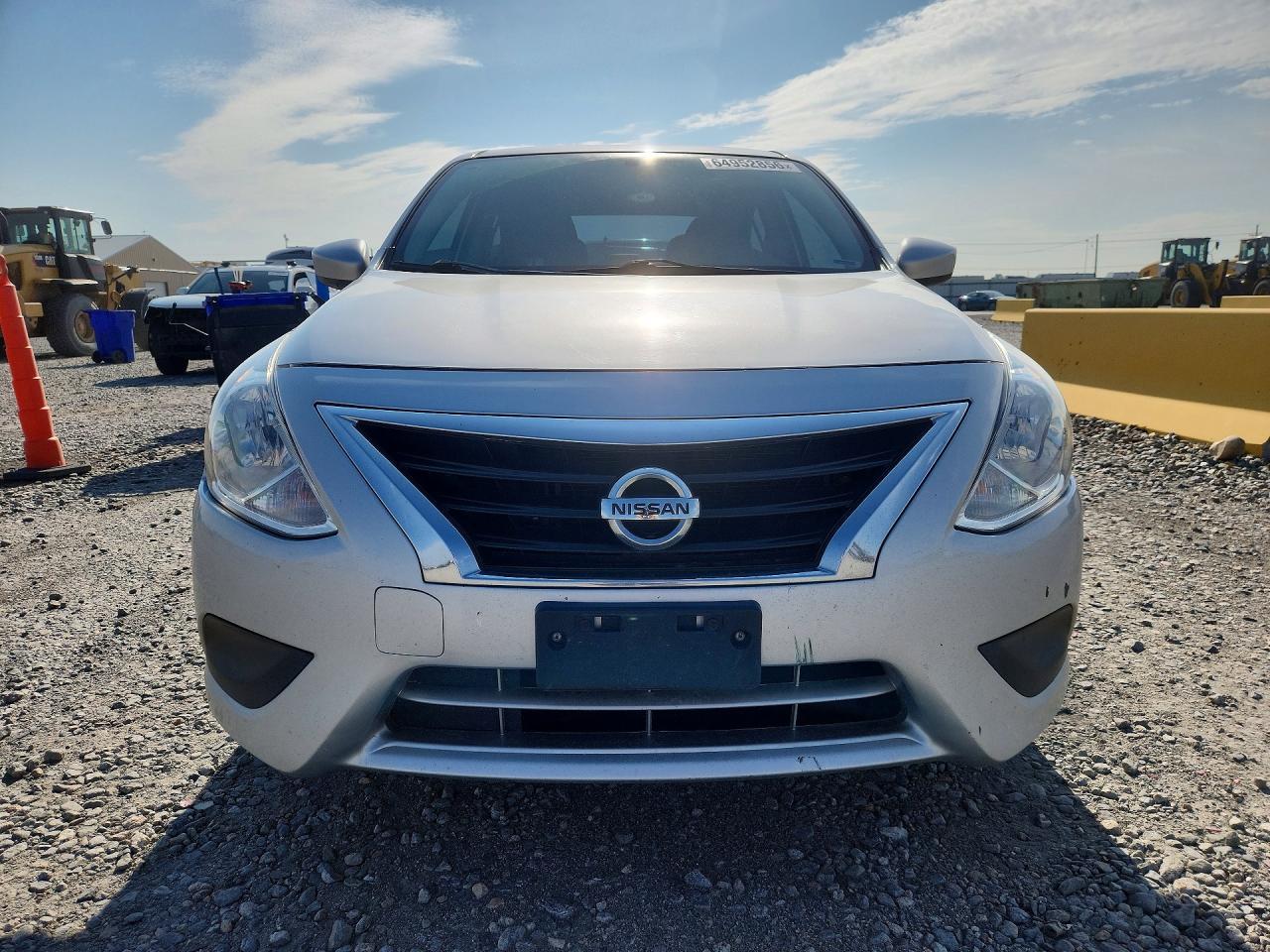 2019 Nissan Versa S - zdjęcie 5