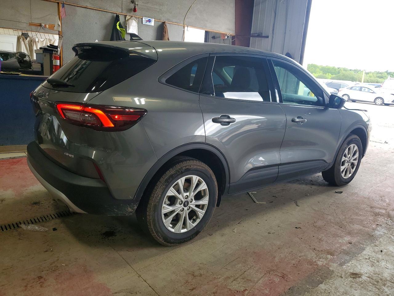 2025 Ford Escape Active - zdjęcie 3