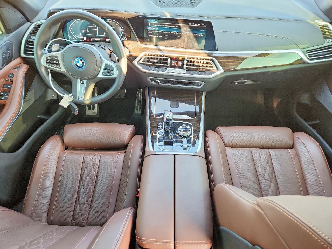 2023 BMW X5 xDrive45E - zdjęcie 8