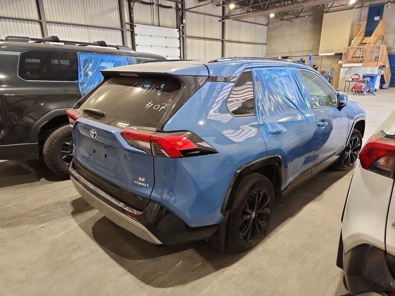 2022 Toyota Rav4 Se - zdjęcie 3