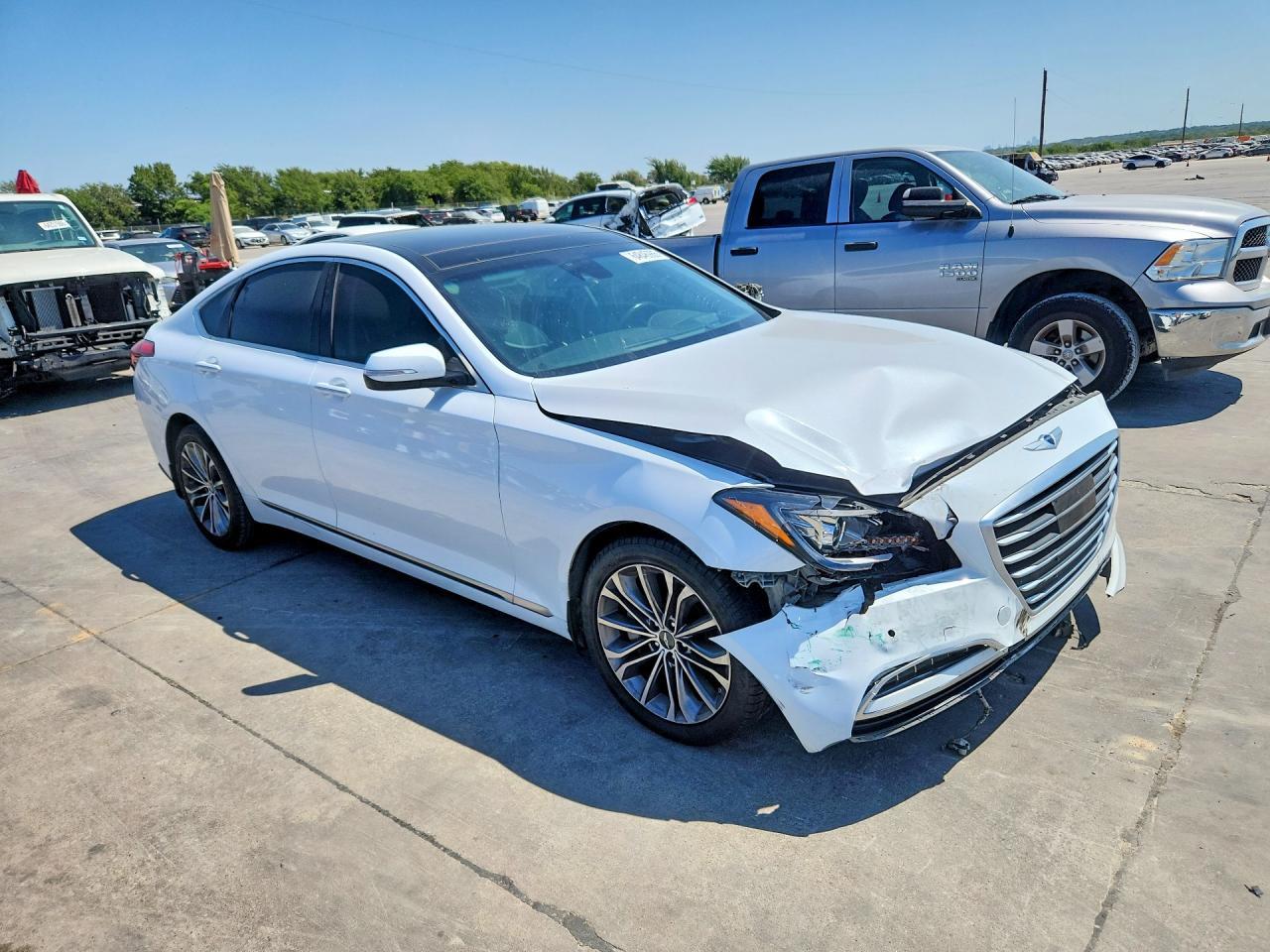 2015 Hyundai Genesis 3.8L - zdjęcie 4