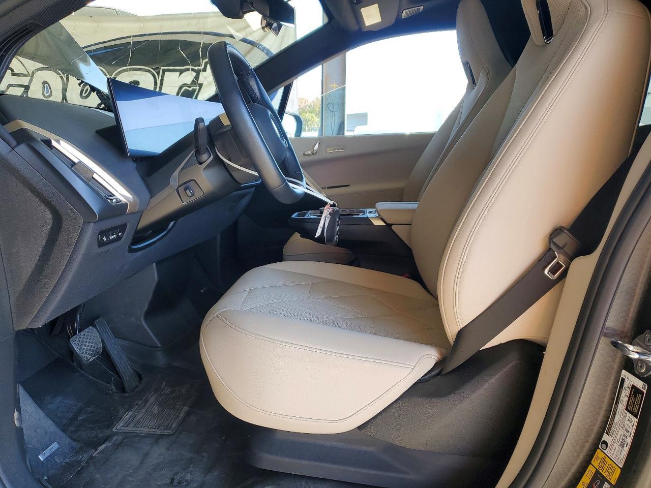 2024 BMW Ix xDrive50 - zdjęcie 7