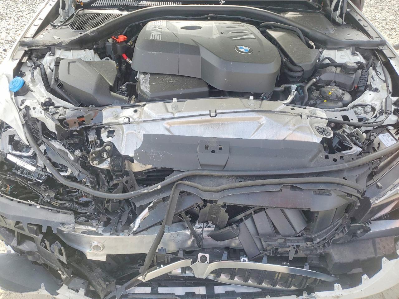 2026 BMW 330Xi - zdjęcie 11