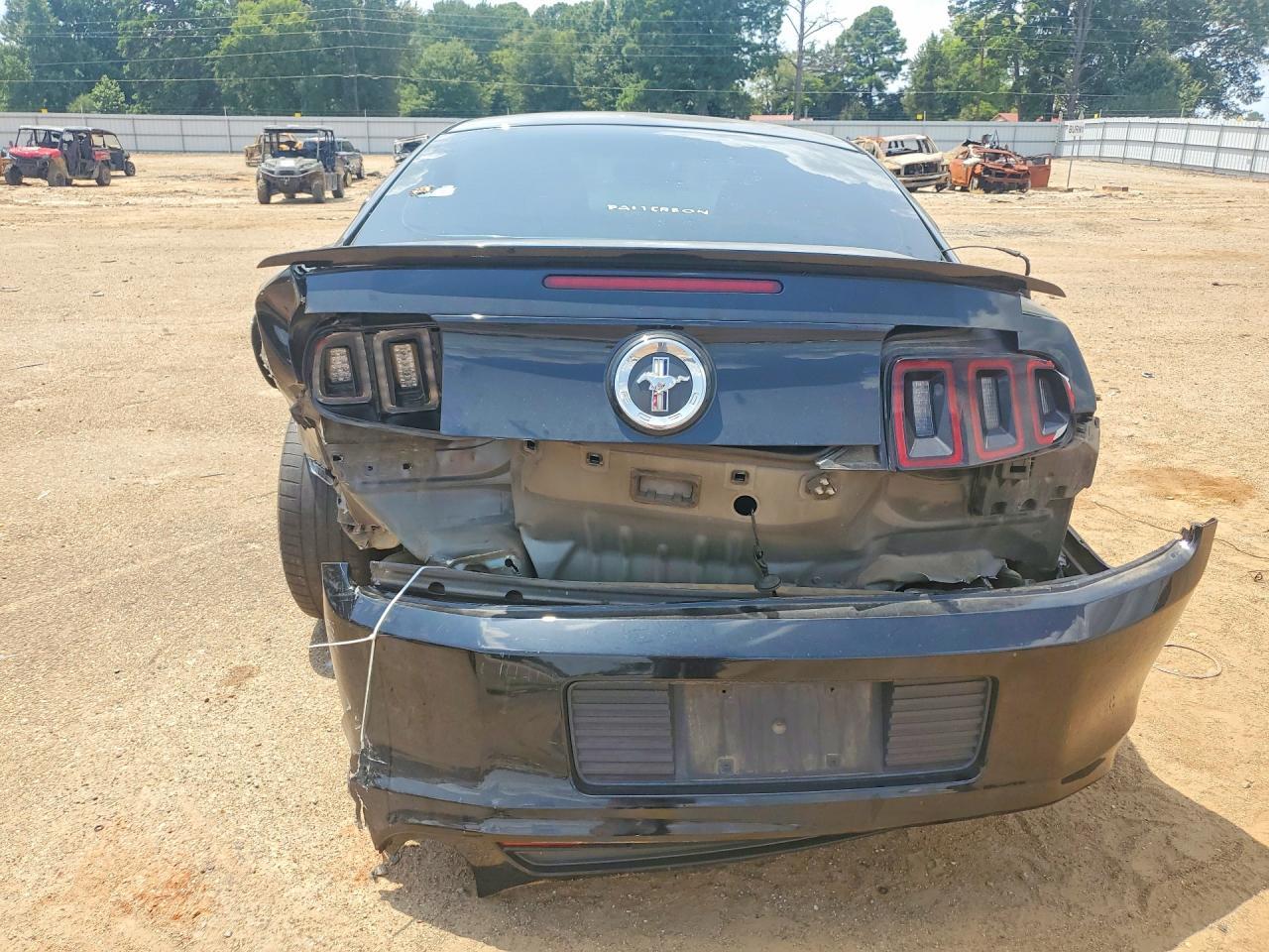 2014 Ford Mustang - zdjęcie 6