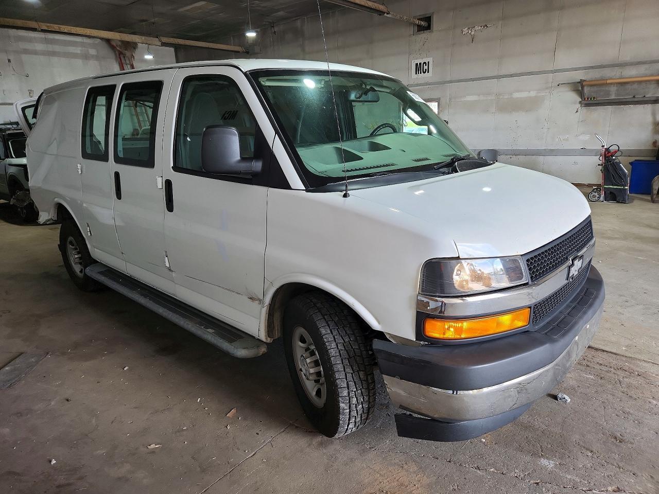 2018 Chevrolet Express G2500 - zdjęcie 4