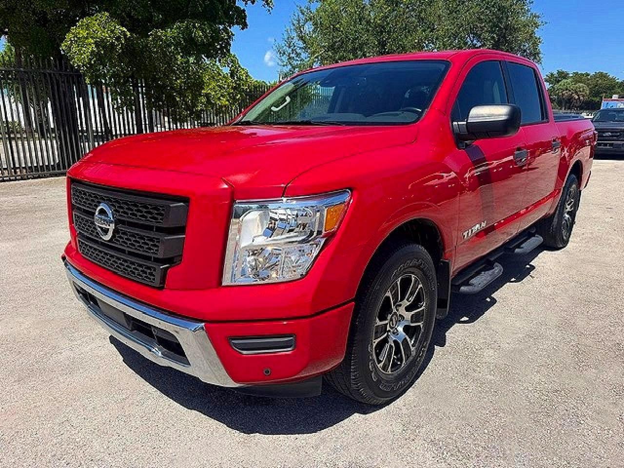 2022 Nissan Titan Sv - zdjęcie główne