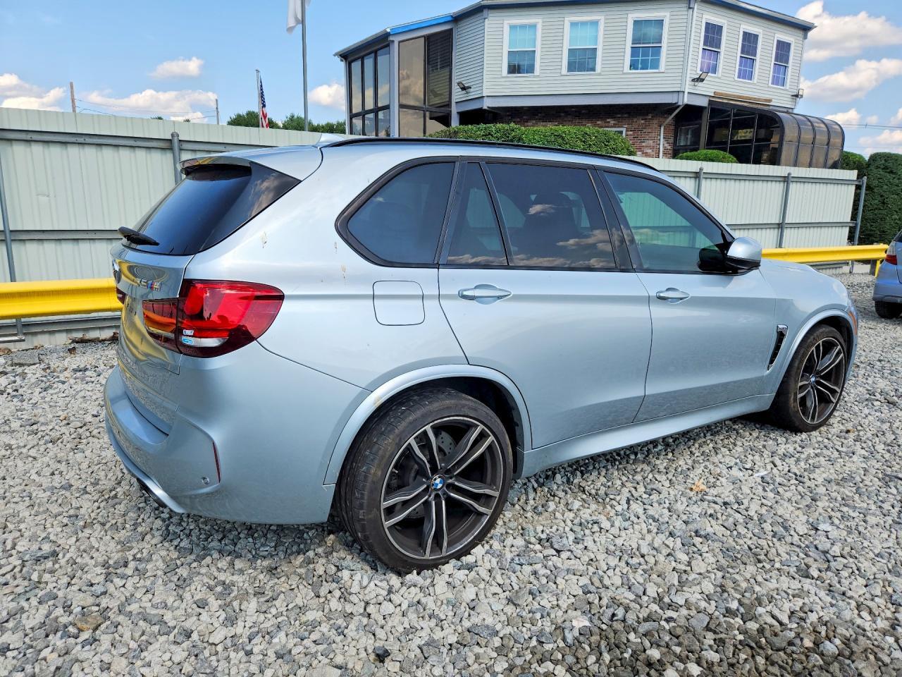 2016 BMW X5 M - zdjęcie 3