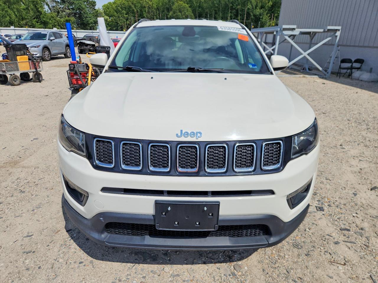 2017 Jeep Compass Latitude - zdjęcie 5