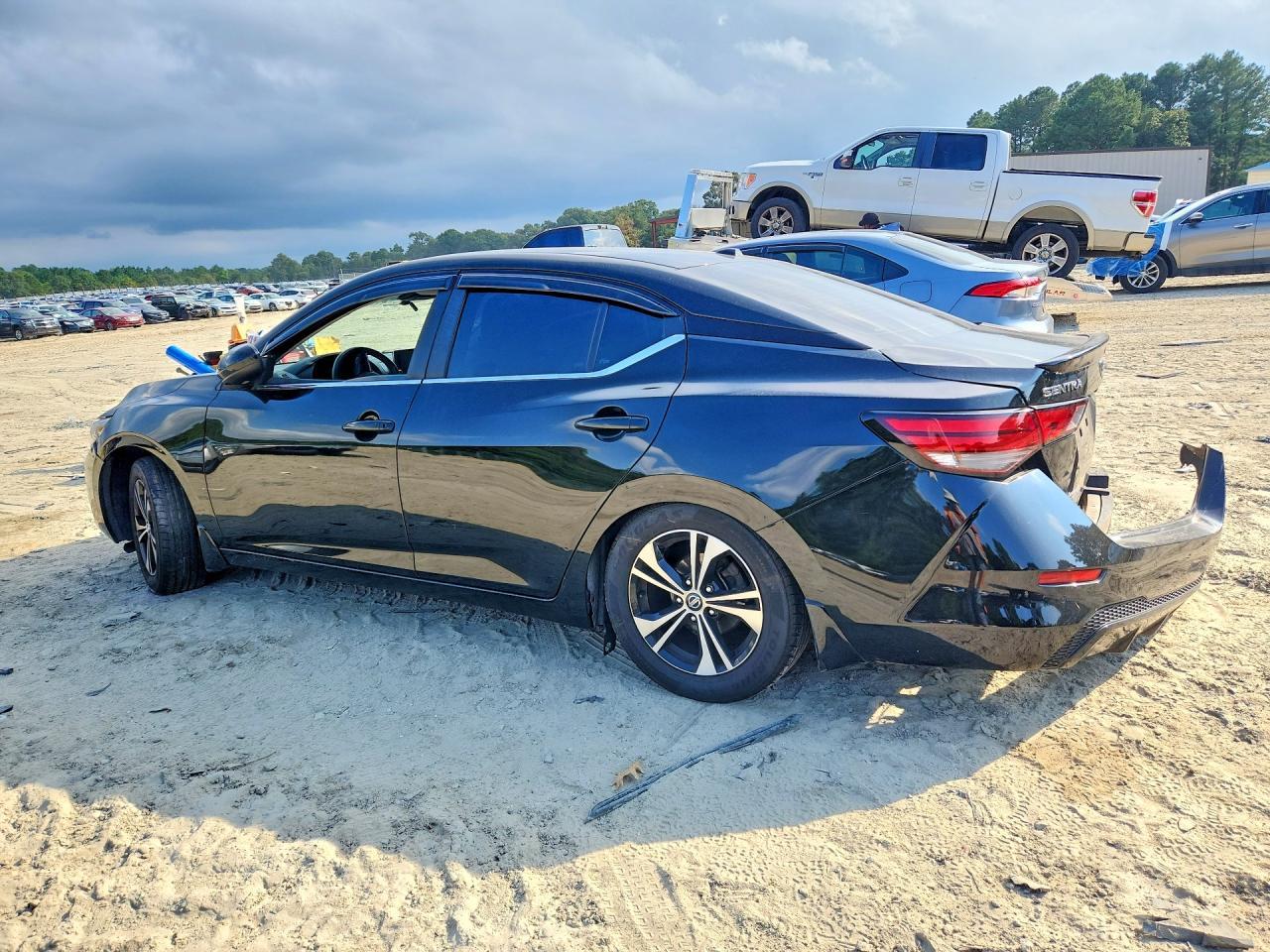2021 Nissan Sentra Sv - zdjęcie 2