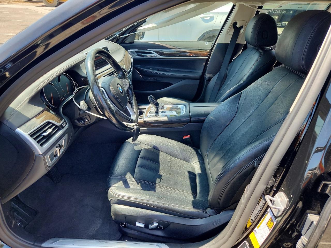 2019 BMW 740 I - zdjęcie 7
