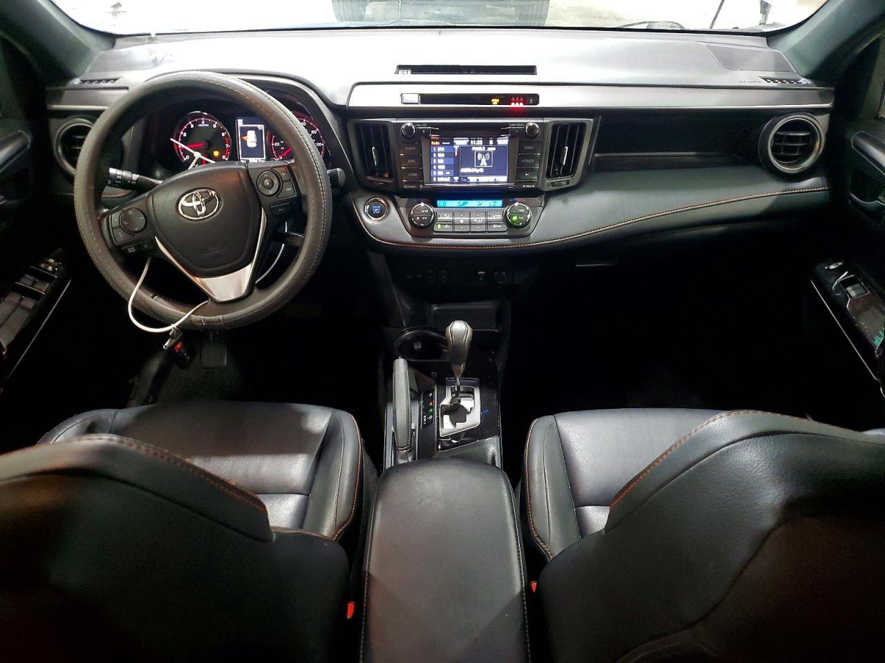 2018 Toyota Rav4 Se - zdjęcie 8
