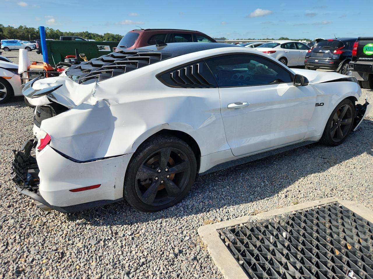 2022 Ford Mustang Gt - zdjęcie 3