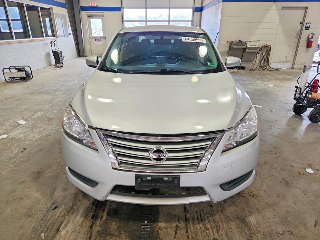 2013 Nissan Sentra S - zdjęcie 5