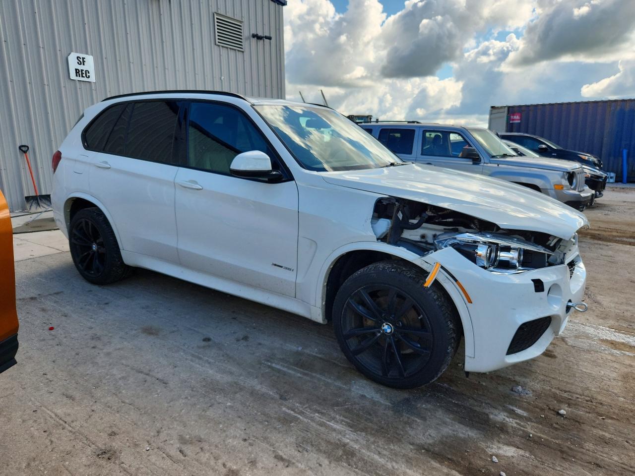 2017 BMW X5 xDrive35I - zdjęcie 4