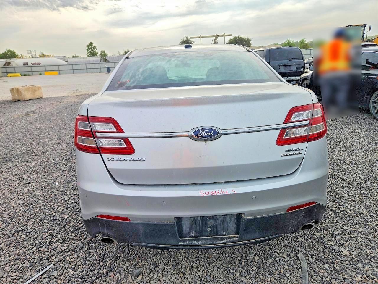2016 Ford Taurus Sel - zdjęcie 6
