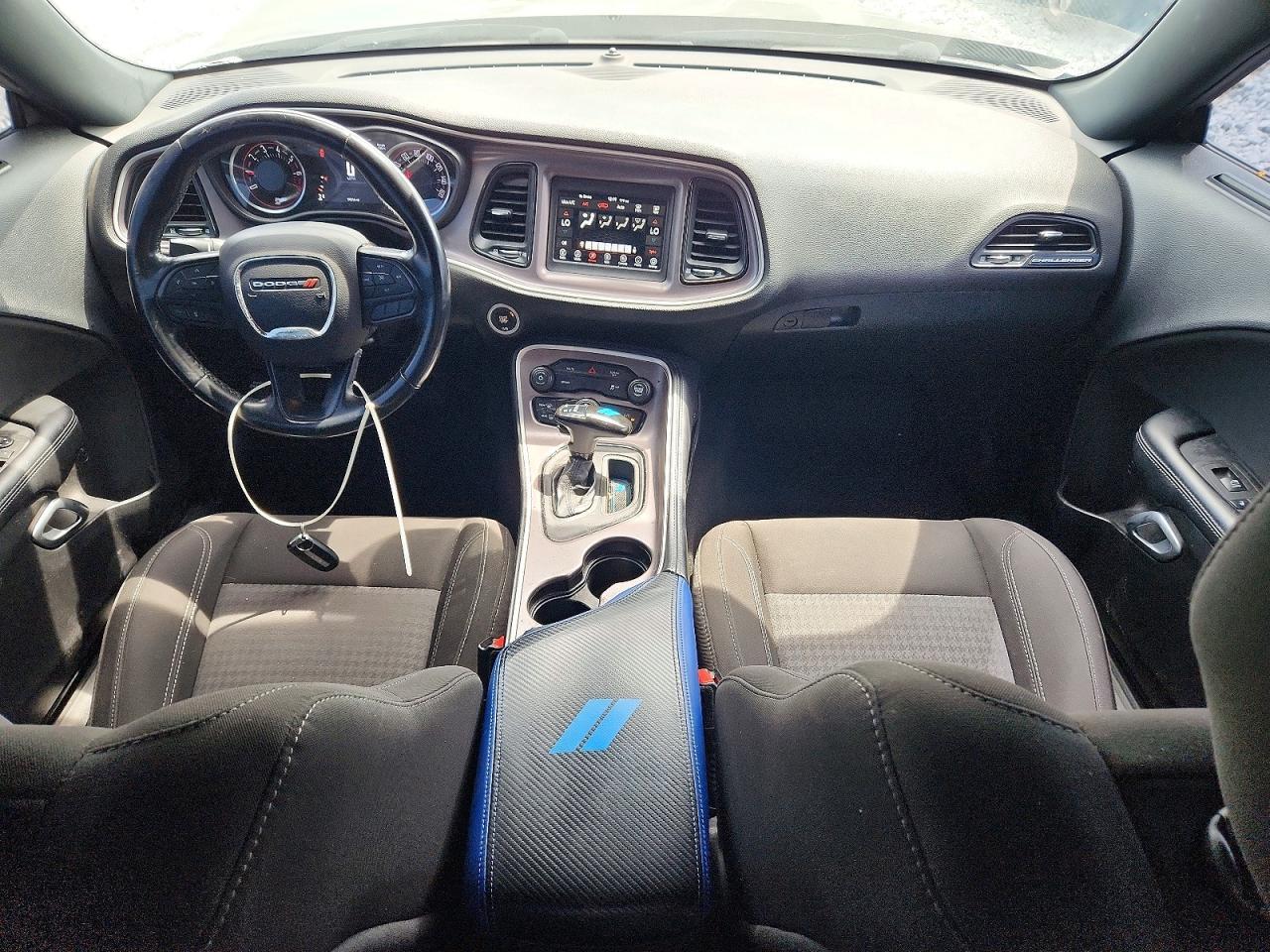 2021 Dodge Challenger Sxt - zdjęcie 8