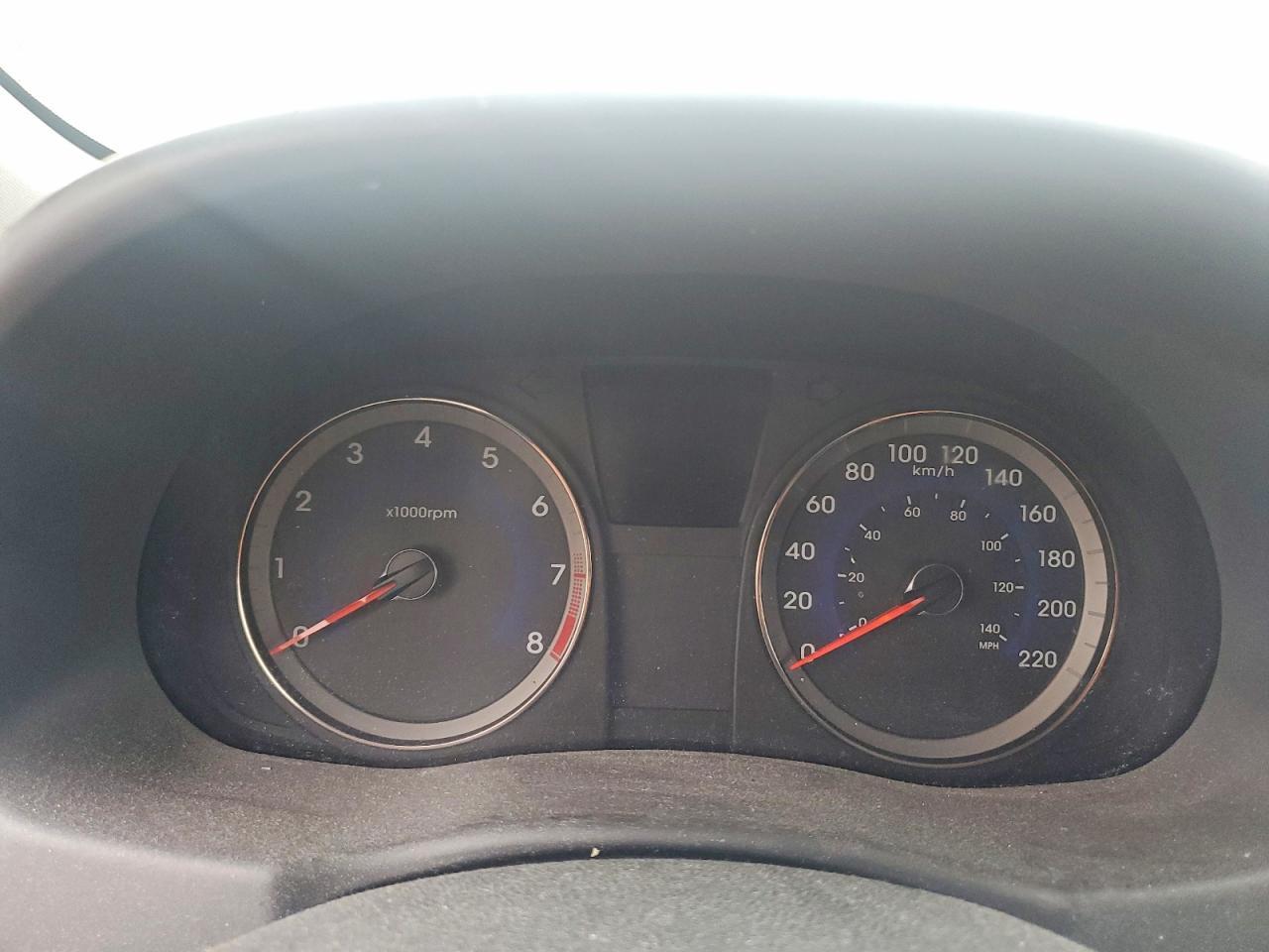 2014 Hyundai Accent Gls - zdjęcie 9