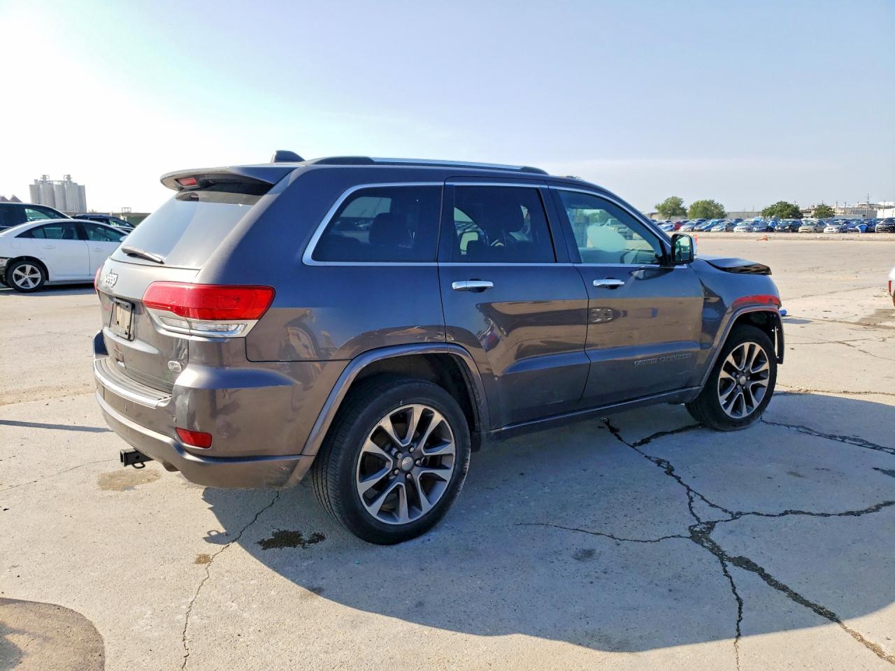 2017 Jeep Grand Cherokee Overland - zdjęcie 3
