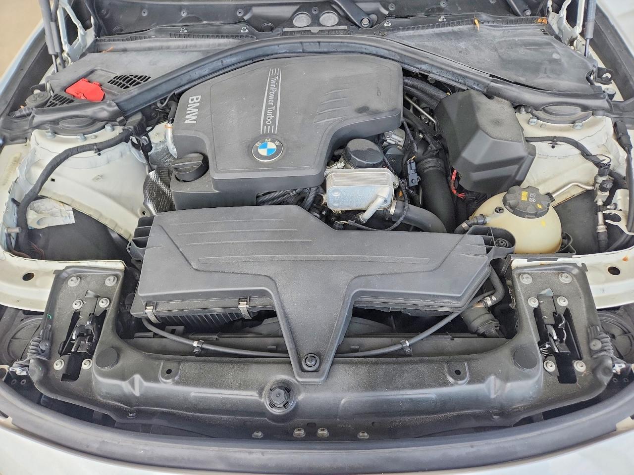 2015 BMW 328 I - zdjęcie 11