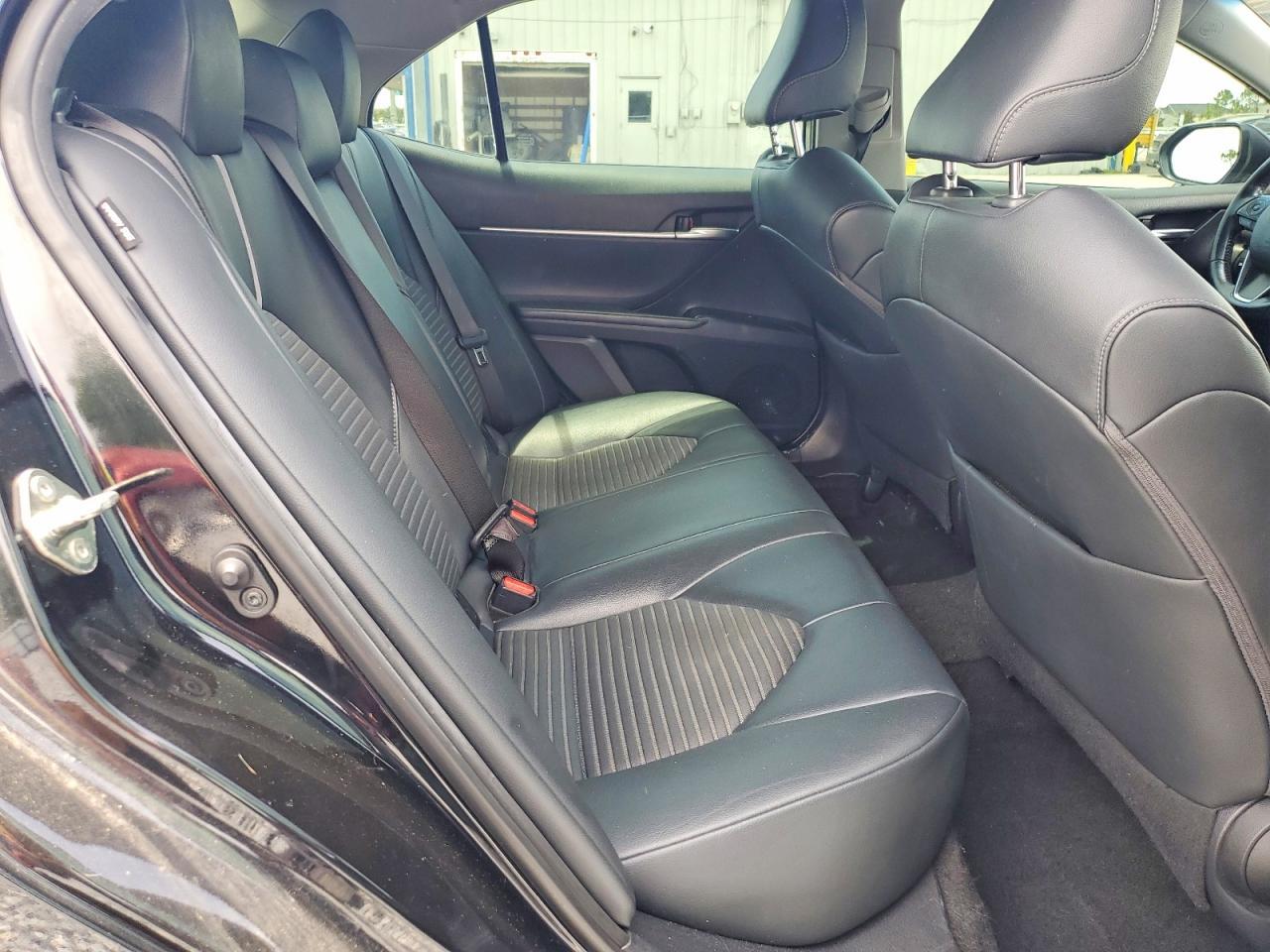 2019 Toyota Camry Se - zdjęcie 10