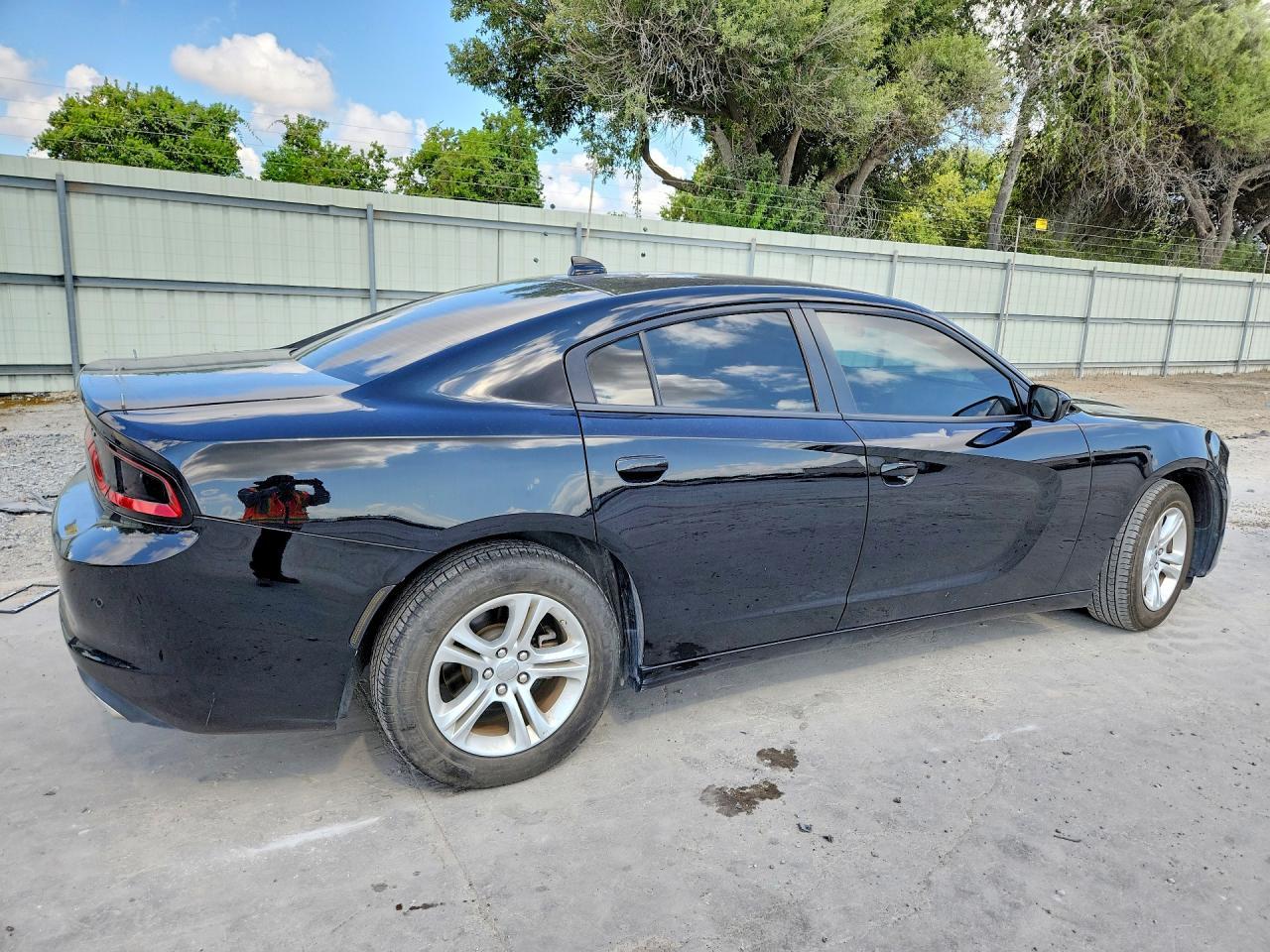 2023 Dodge Charger Sxt - zdjęcie 3