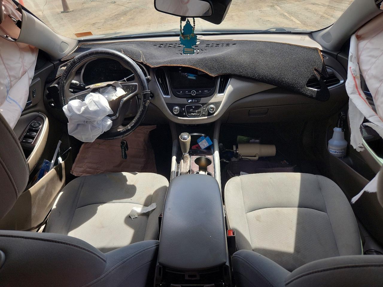 2020 Chevrolet Malibu Ls - zdjęcie 8