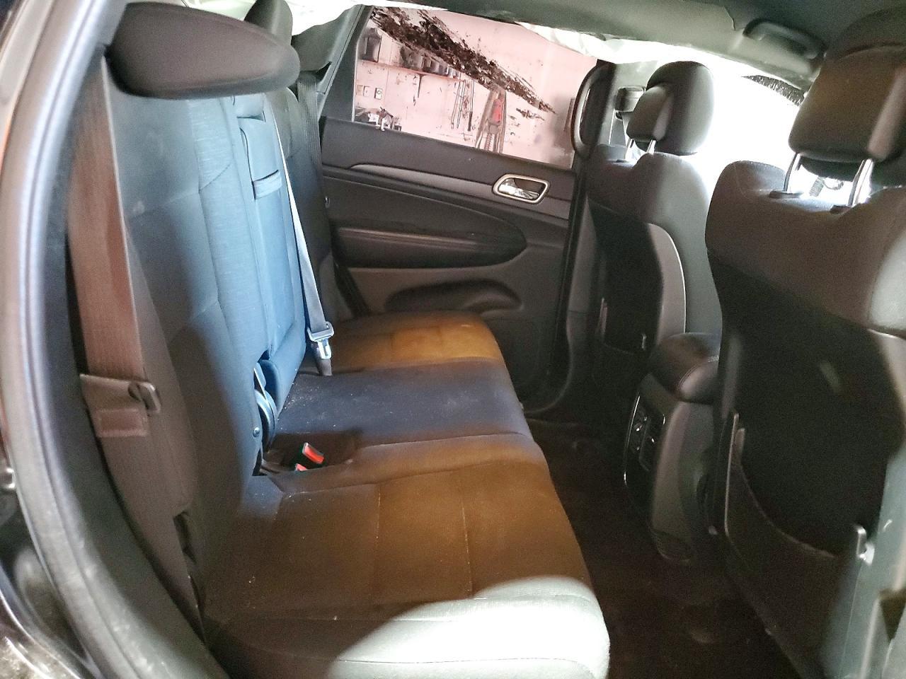 2016 Jeep Grand Cherokee Laredo - zdjęcie 11