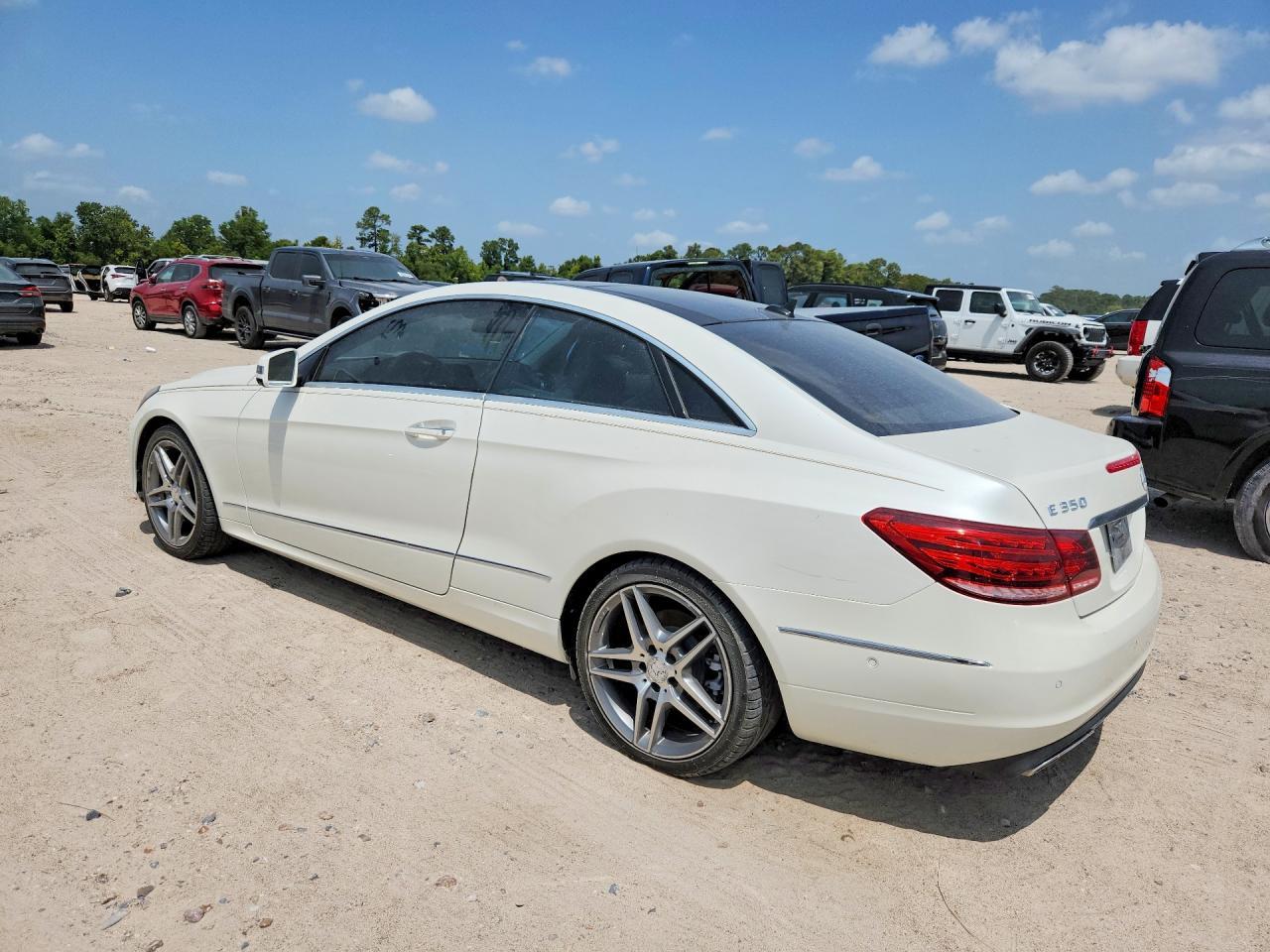 2014 Mercedes-Benz E 350 - zdjęcie 2