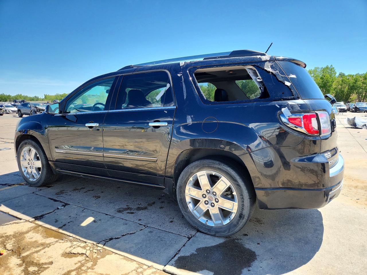 2014 GMC Acadia Denali - zdjęcie 2