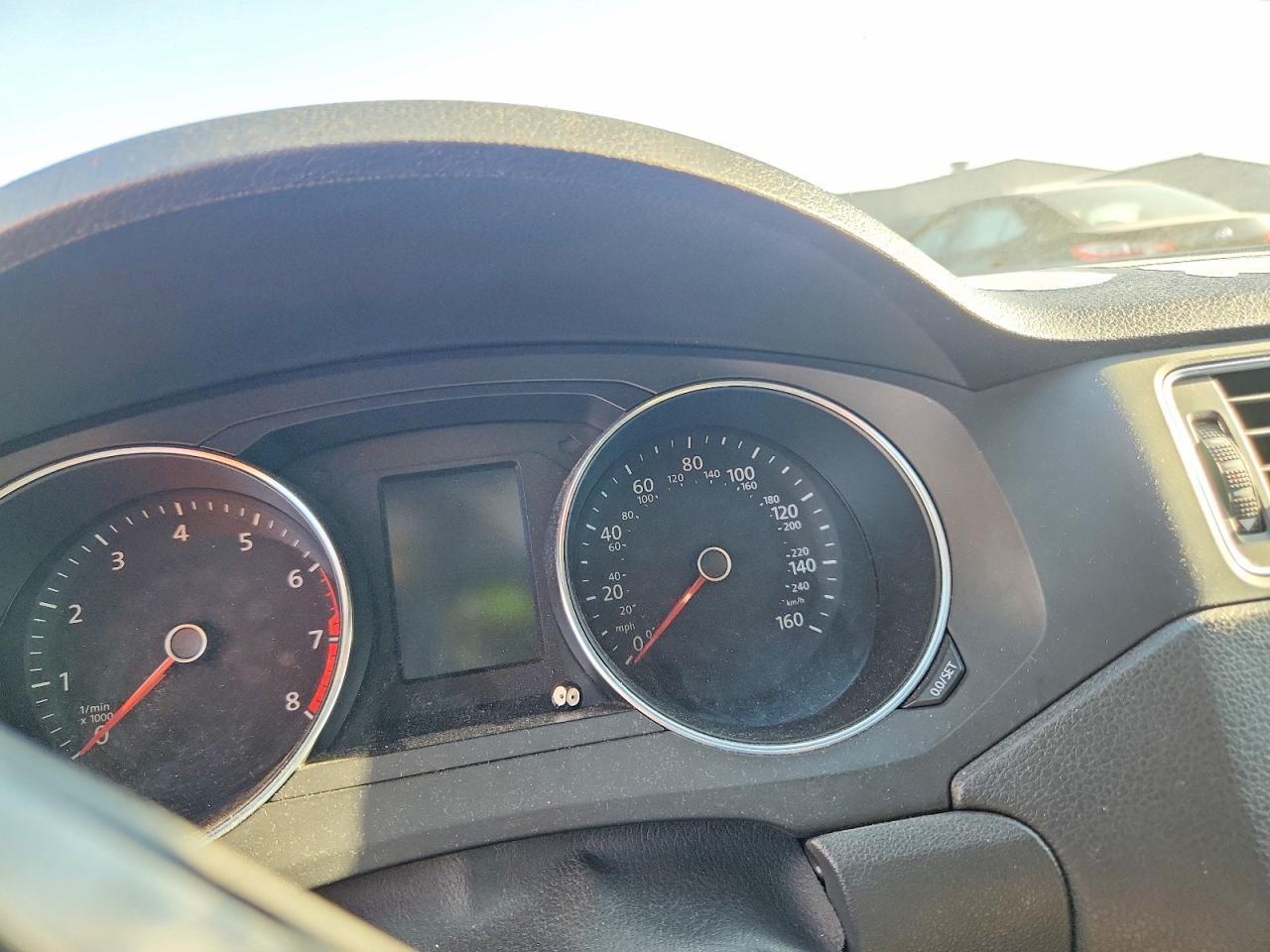 2017 Volkswagen Jetta S - zdjęcie 9