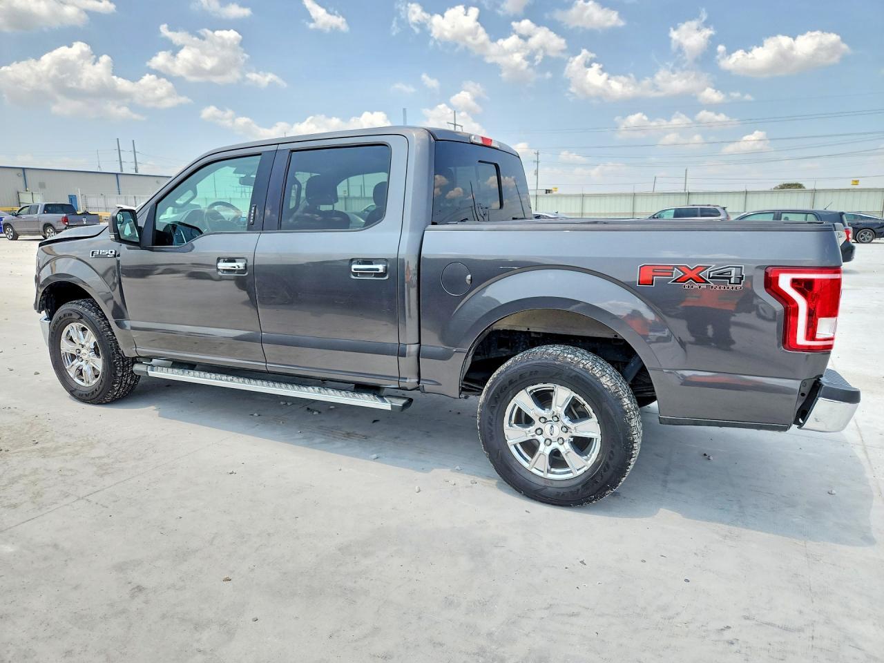 2016 Ford F150 Supercrew - zdjęcie 2
