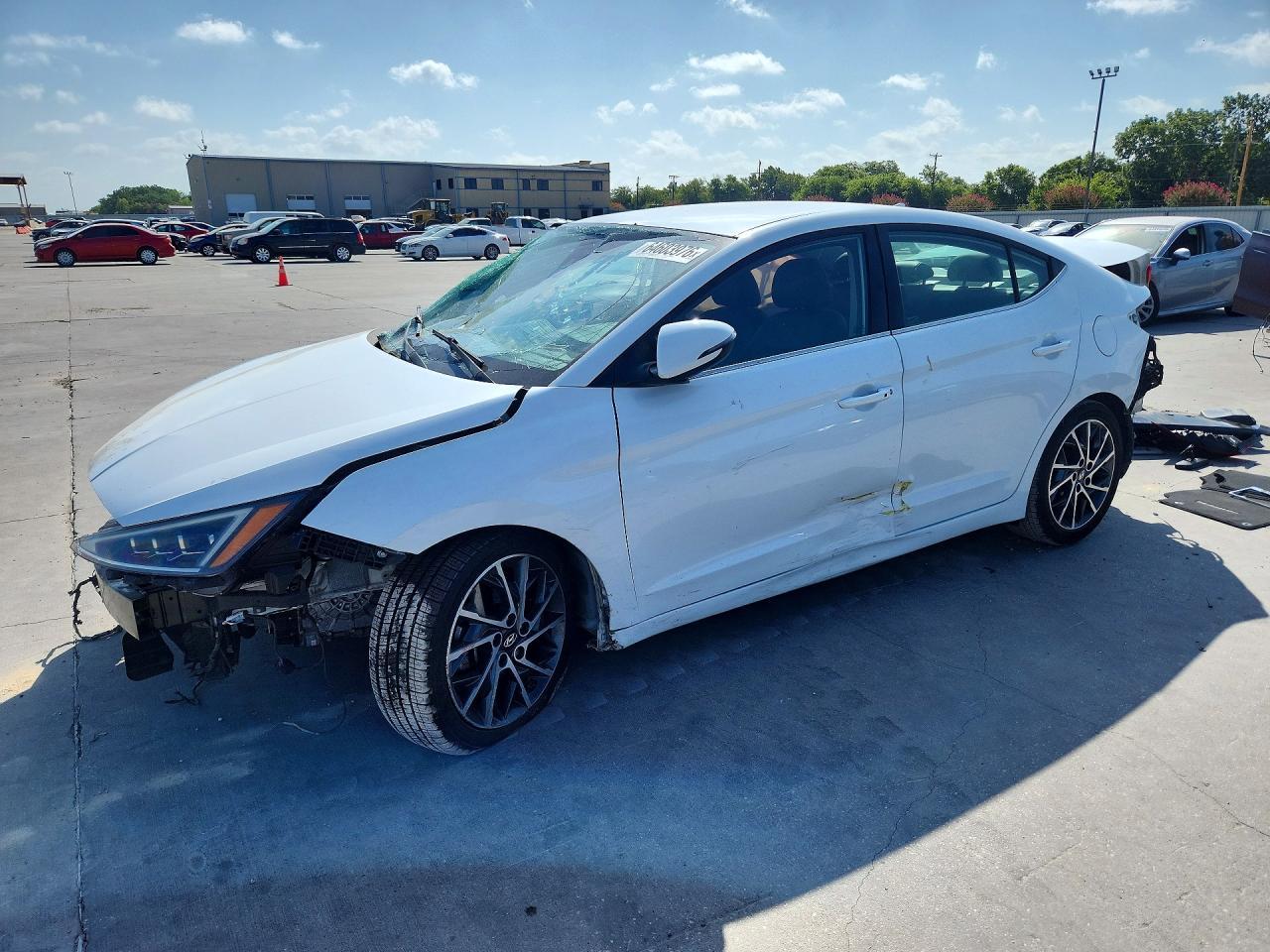 2019 Hyundai Elantra Limited - zdjęcie główne