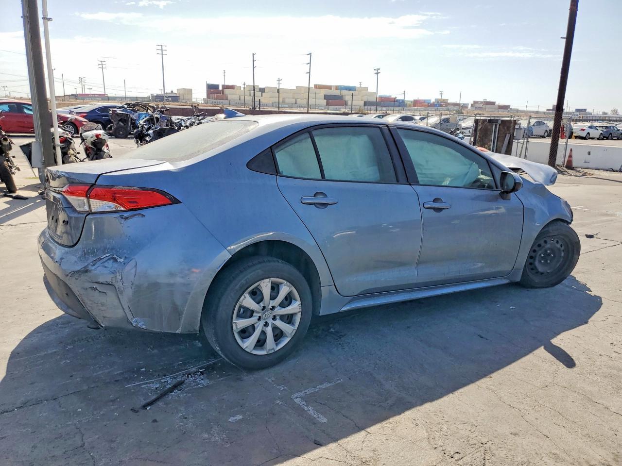 2022 Toyota Corolla Le - zdjęcie 4