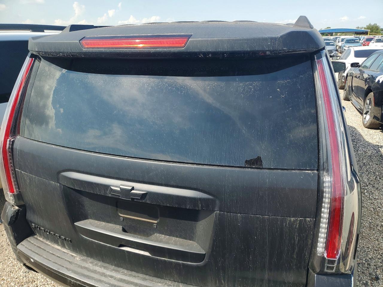 2015 Chevrolet Suburban C1500 Lt - zdjęcie 6
