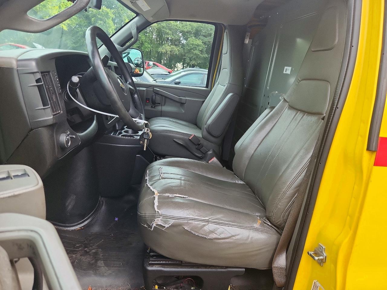 2020 Chevrolet Express G2500 - zdjęcie 7