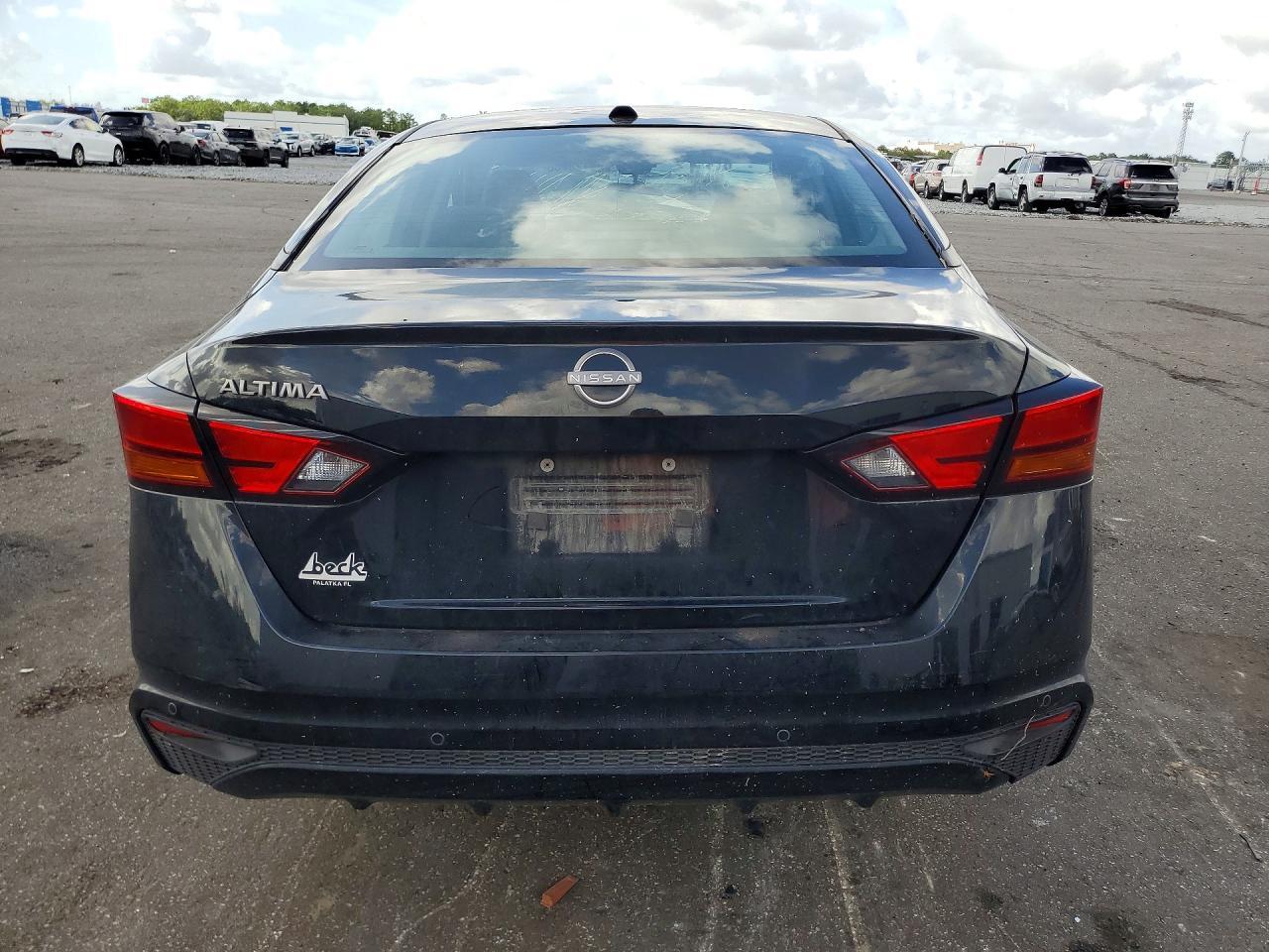 2025 Nissan Altima Sv - zdjęcie 6