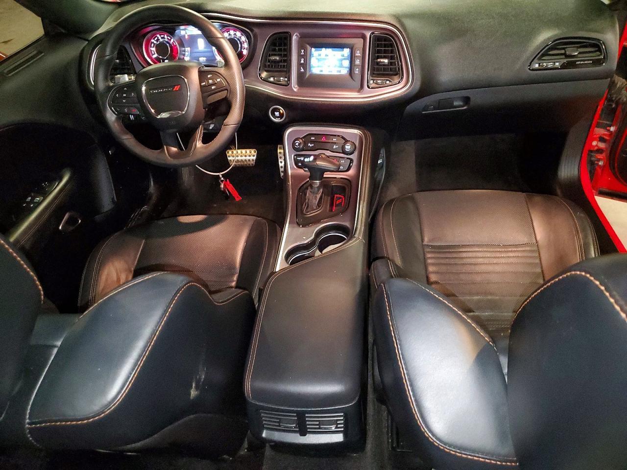 2015 Dodge Challenger Sxt - zdjęcie 8