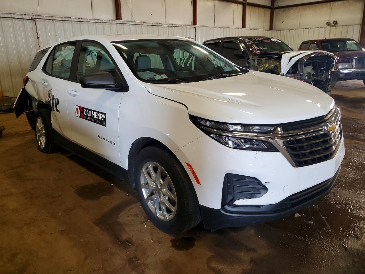 2022 Chevrolet Equinox Ls - zdjęcie 4