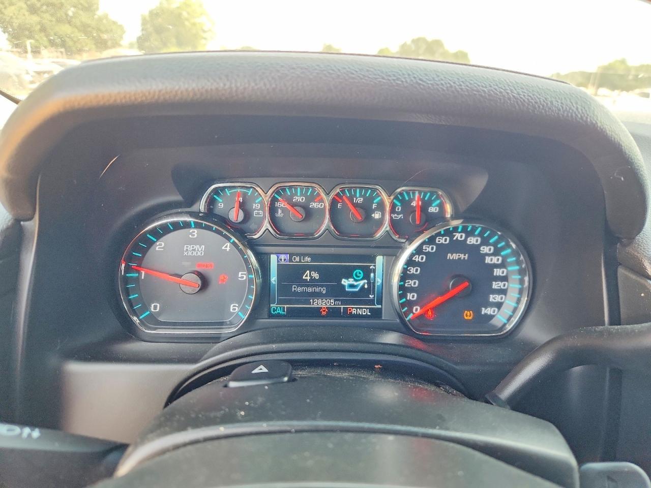2017 Chevrolet Tahoe C1500 Ls - zdjęcie 9